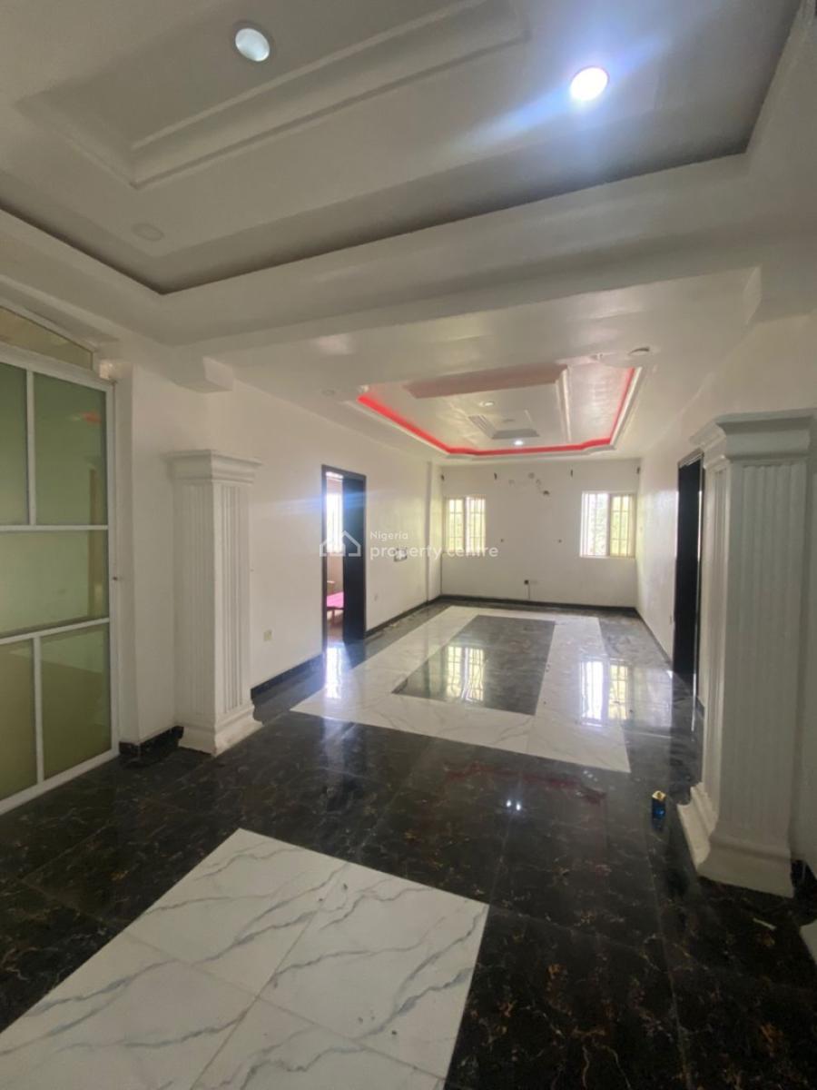 Standard and Spacious 3 Bedroom Upstairs, Abraham Adesanya Bus Stop, Ajah, Lagos, Flat / Apartment for Rent