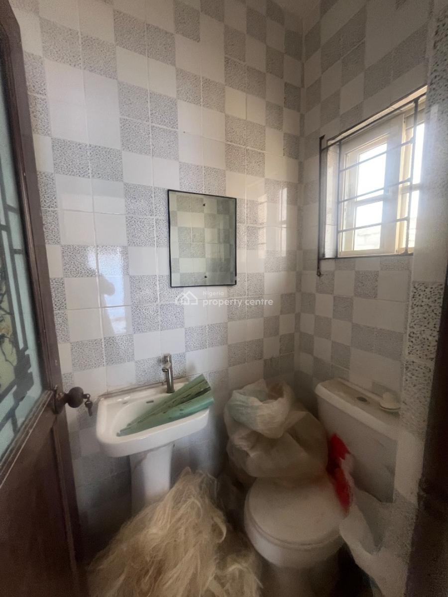 3 Bedroom Flat, New Town Estate, Ogombo, Ajah, Lagos, Flat / Apartment for Rent