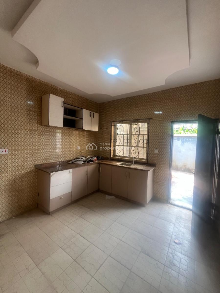 3 Bedroom Flat, New Town Estate, Ogombo, Ajah, Lagos, Flat / Apartment for Rent