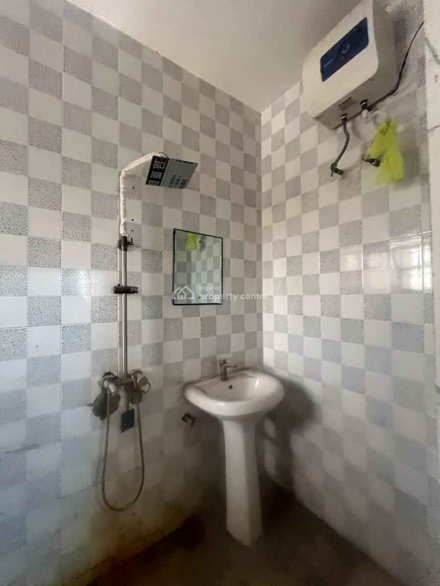 3 Bedroom Flat, New Town Estate, Ogombo, Ajah, Lagos, Flat / Apartment for Rent