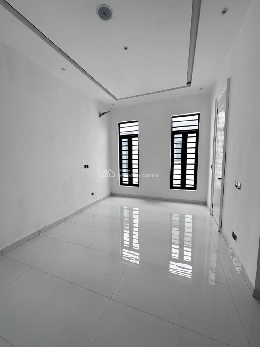 Solid 5 Bedroom Detached with Pool & Bq, Ikota, Lekki, Lagos, Detached Duplex for Sale