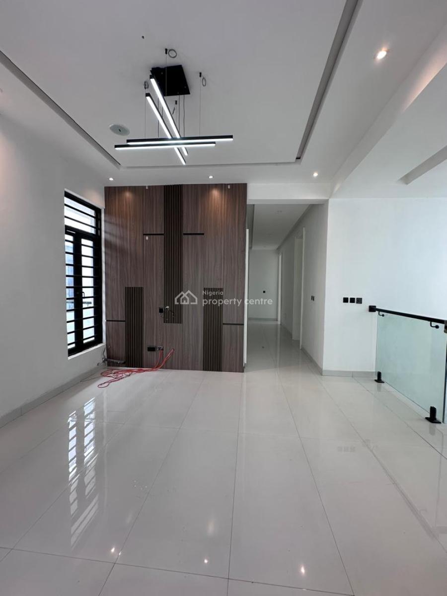 Solid 5 Bedroom Detached with Pool & Bq, Ikota, Lekki, Lagos, Detached Duplex for Sale