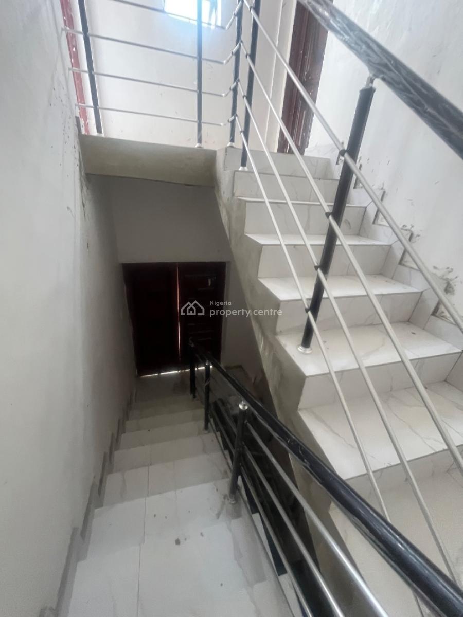 2 Bedroom Flat, Agunbiade Estate, Ogombo, Ajah, Lagos, Flat / Apartment for Rent