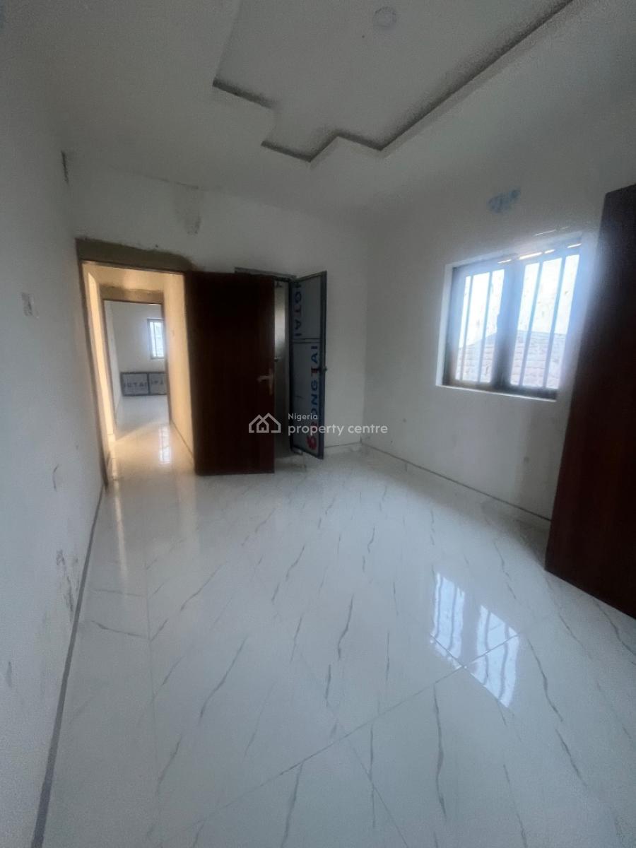 2 Bedroom Flat, Agunbiade Estate, Ogombo, Ajah, Lagos, Flat / Apartment for Rent
