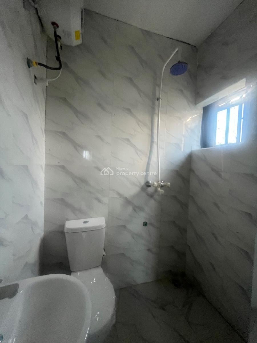 2 Bedroom Flat, Agunbiade Estate, Ogombo, Ajah, Lagos, Flat / Apartment for Rent