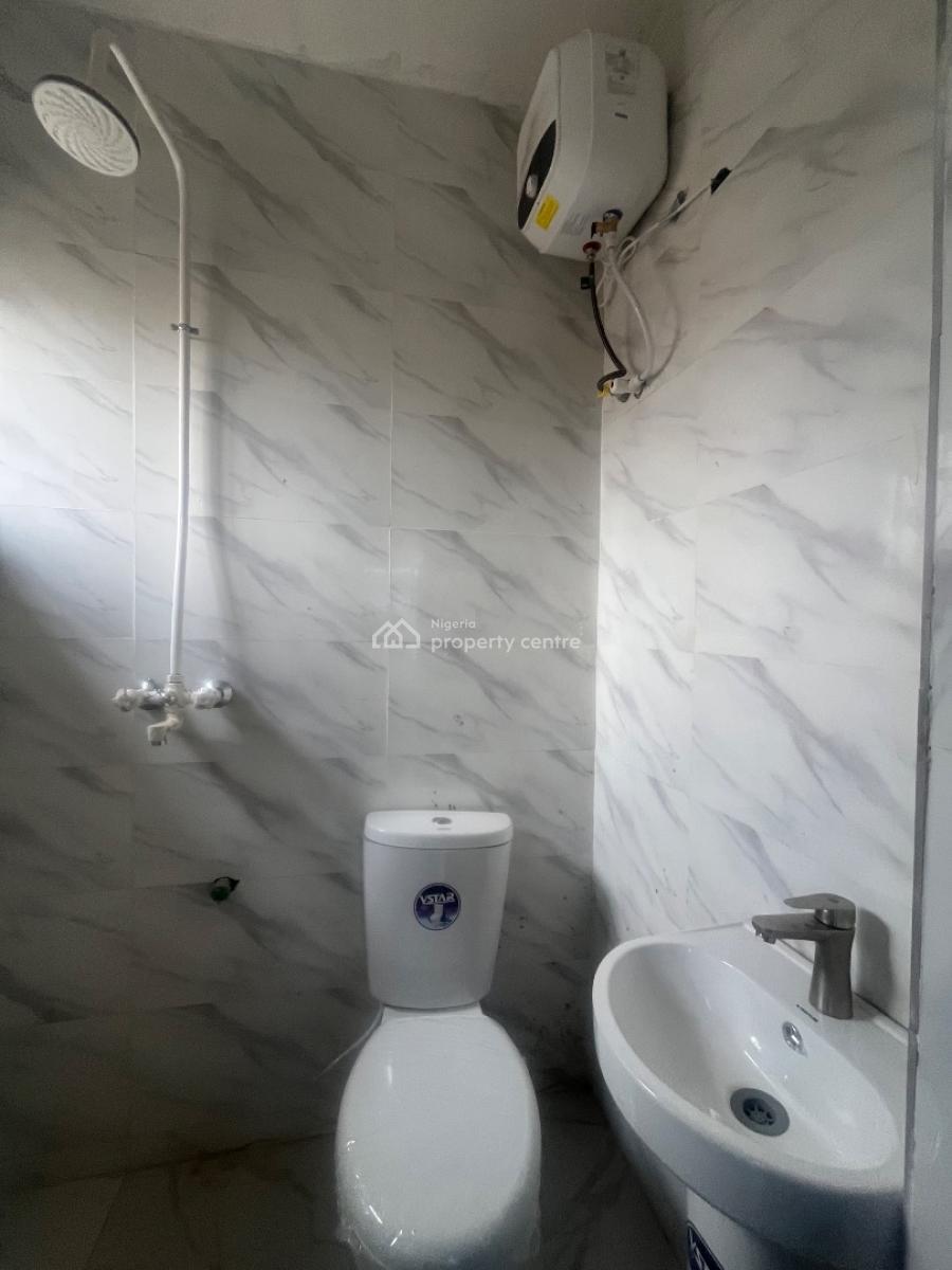 2 Bedroom Flat, Agunbiade Estate, Ogombo, Ajah, Lagos, Flat / Apartment for Rent