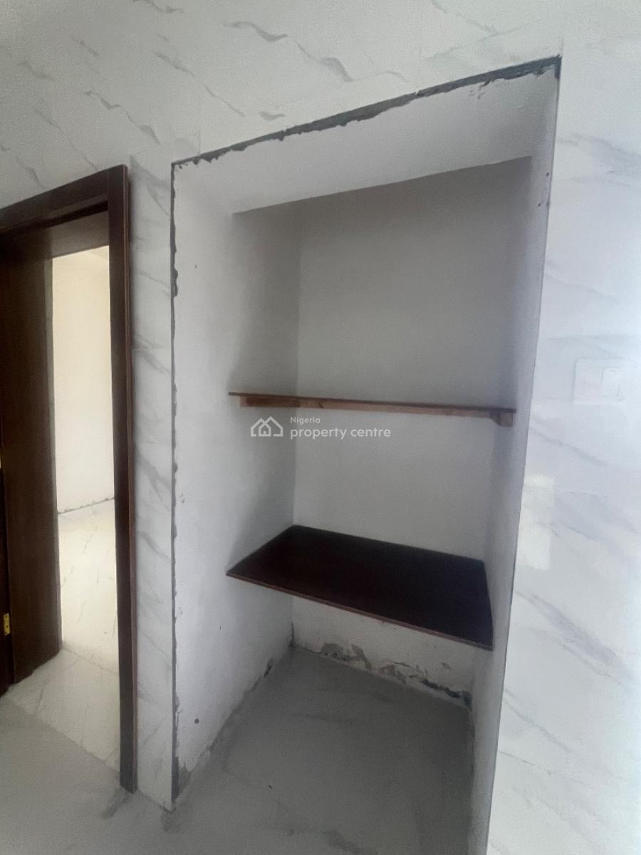 2 Bedroom Flat, Agunbiade Estate, Ogombo, Ajah, Lagos, Flat / Apartment for Rent
