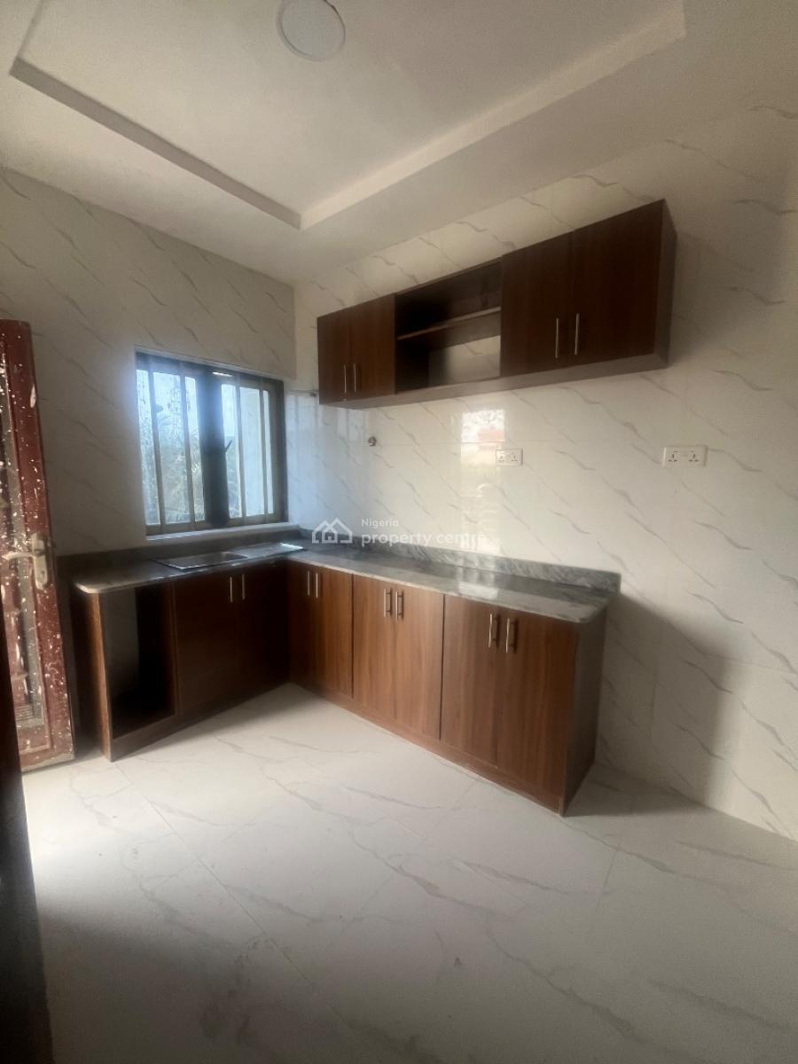 2 Bedroom Flat, Agunbiade Estate, Ogombo, Ajah, Lagos, Flat / Apartment for Rent