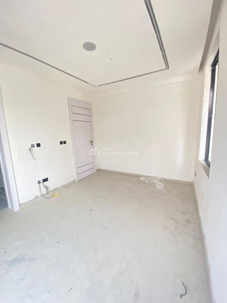 Spacious 2 Bedroom Waterfront Serviced Apartment with Rooftop &elevator, Ikate, Lekki, Lagos, Flat / Apartment for Sale