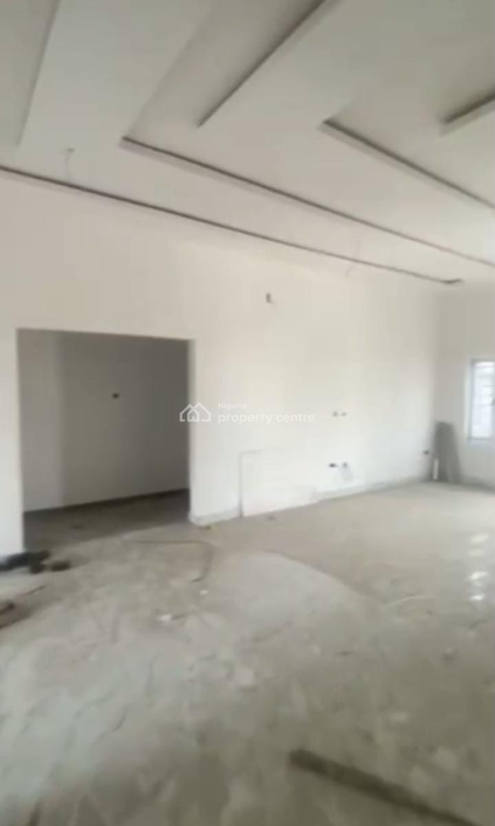 Standard Spacious 2 Bedroom Apartment, Off, Sabo, Yaba, Lagos, Flat / Apartment for Rent