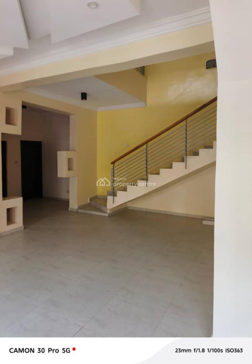 Spacious 4 Bedroom All En-suite, New Horizon 2 Estate, Lekki, Lagos, Flat / Apartment for Rent