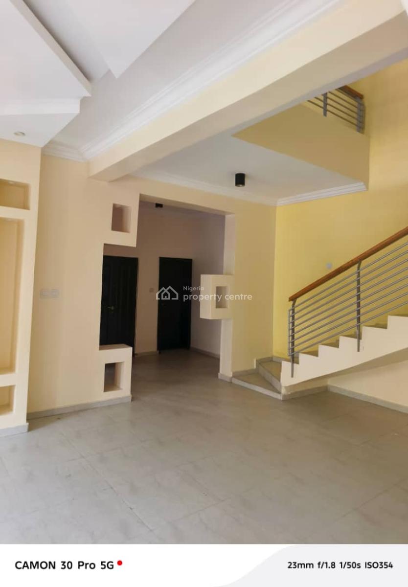Spacious 4 Bedroom All En-suite, New Horizon 2 Estate, Lekki, Lagos, Flat / Apartment for Rent