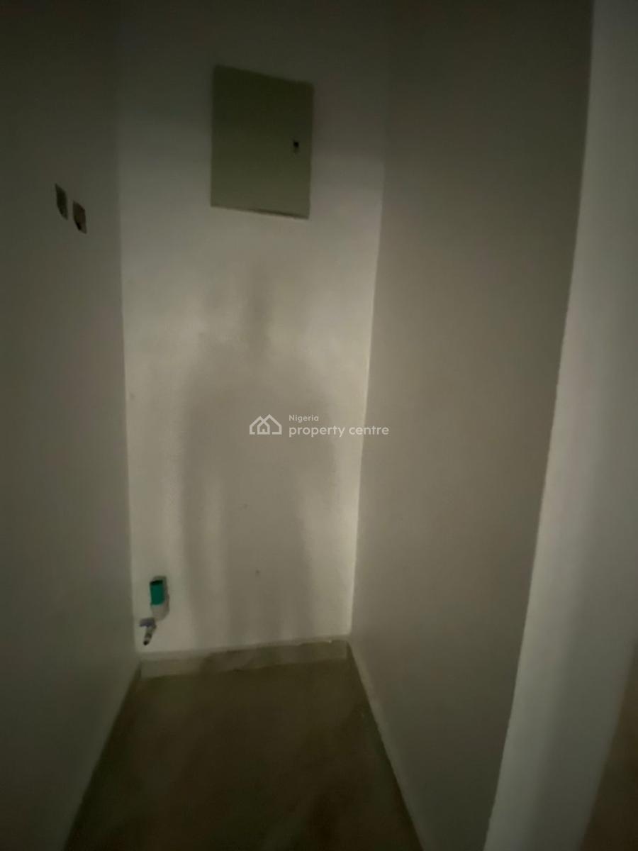 Well Maintained 2bedroom with a Bq in a Serene Compound, By Abraham Adesanya Bus Stop, Ajah, Lagos, Flat / Apartment for Rent