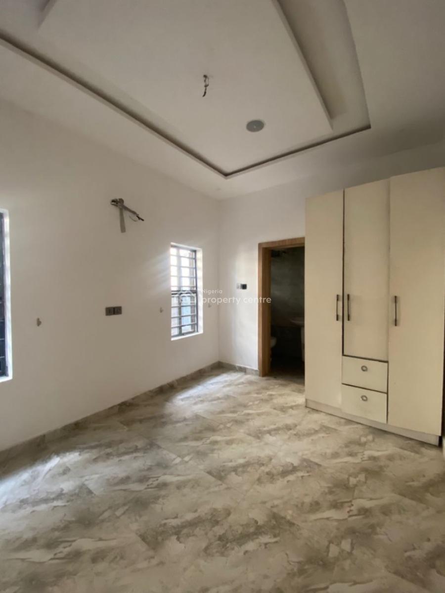 Well Maintained 2bedroom with a Bq in a Serene Compound, By Abraham Adesanya Bus Stop, Ajah, Lagos, Flat / Apartment for Rent