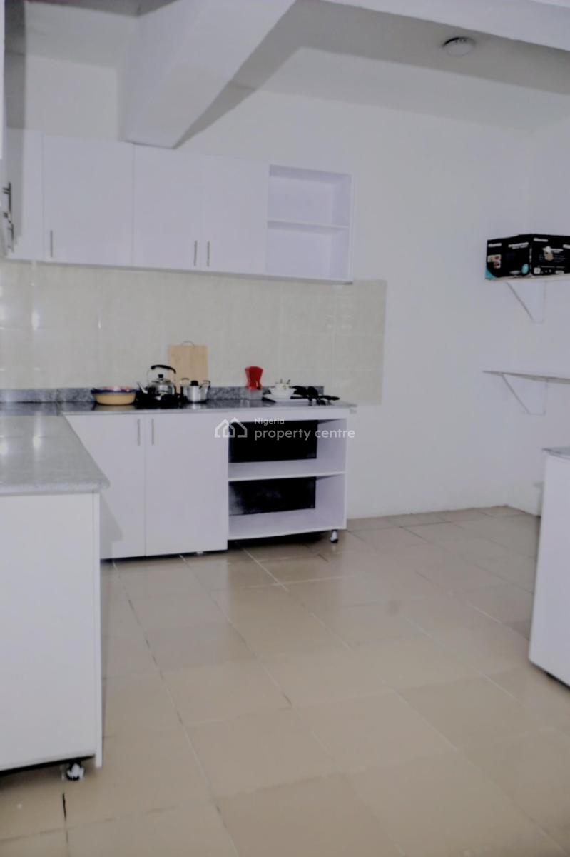 Exclusive 4 Bedroom in a Serene Environment, 593 Aym Shafa Street, Wuye Abuja Fct, Wuye, Abuja, Flat / Apartment Short Let