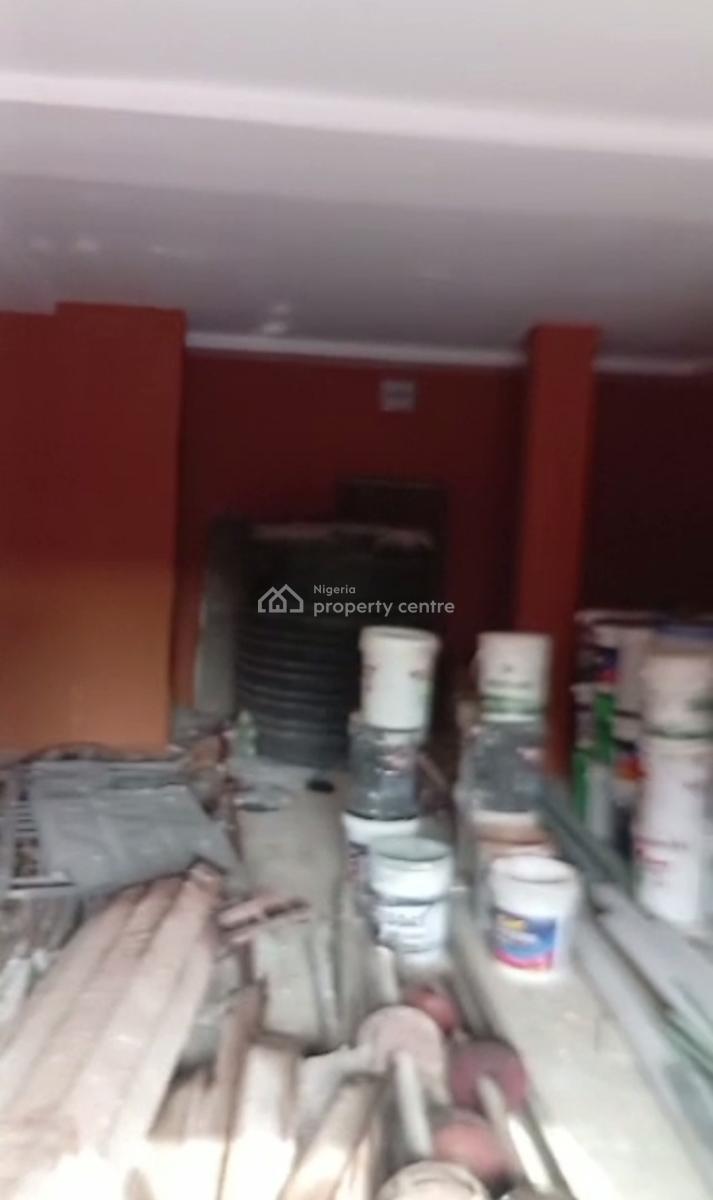 Warehouse with in-built Toilet, Alagomeji, Yaba, Lagos, Warehouse for Rent