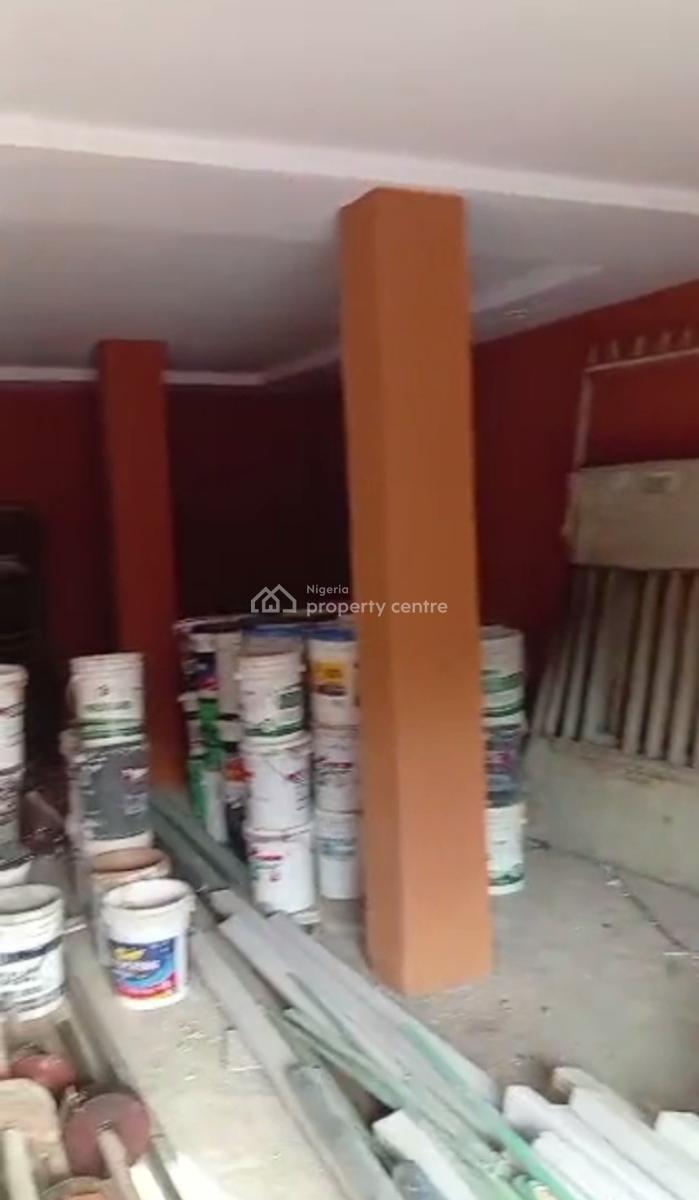 Warehouse with in-built Toilet, Alagomeji, Yaba, Lagos, Warehouse for Rent
