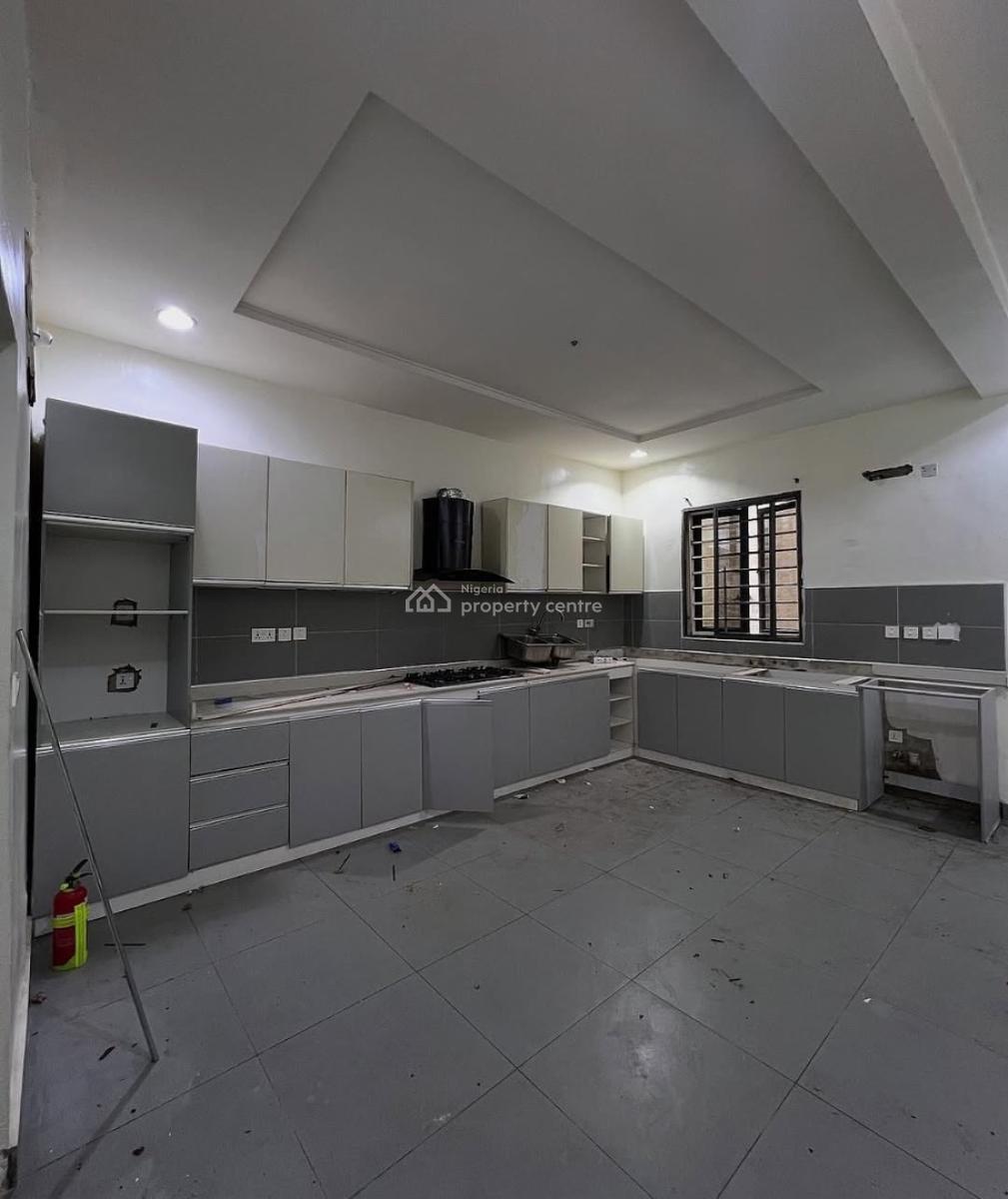 4bedrooms Semi Detached Duplex with Swimming Pool and Gym, Ologolo, Lekki, Lagos, Semi-detached Duplex for Rent