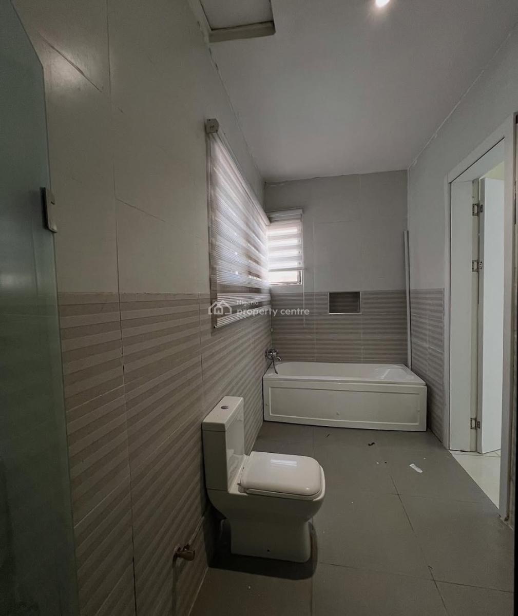 4bedrooms Semi Detached Duplex with Swimming Pool and Gym, Ologolo, Lekki, Lagos, Semi-detached Duplex for Rent