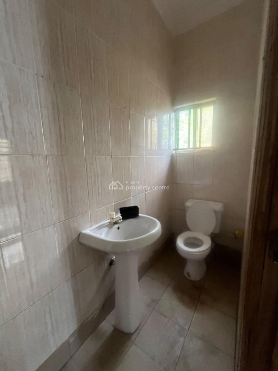 2bedroom Flat, Victory Estate, Ogombo, Ajah, Lagos, Flat / Apartment for Rent