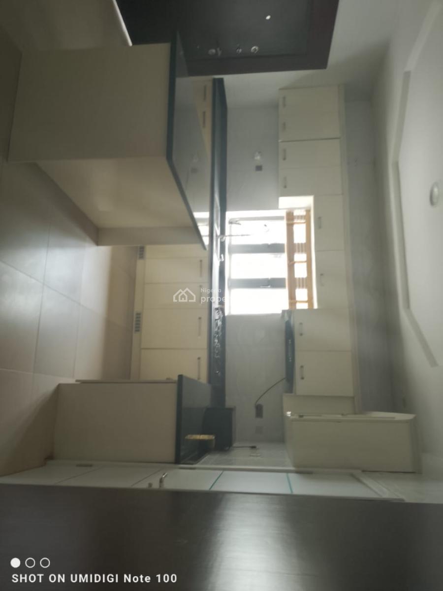 Partly Furnished Luxury Ezecutive 5bedroom Fully Detached House &bq, Royal Garden Estate,ajiwe ,ajah ,lagos ,nigeria, Ajiwe, Ajah, Lagos, Detached Duplex for Sale