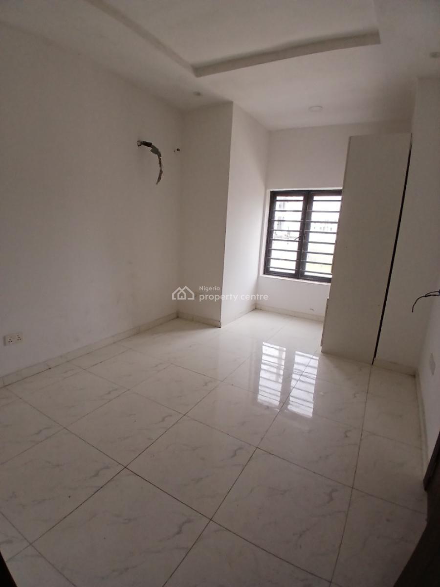 Serviced 3 Bedroom En-suite Flat with an Enclosws Fitted Kitchen, Cook, Ikate, Lekki, Lagos, Flat / Apartment for Rent