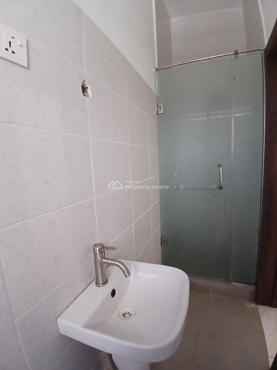 Serviced 3 Bedroom En-suite Flat with an Enclosws Fitted Kitchen, Cook, Ikate, Lekki, Lagos, Flat / Apartment for Rent