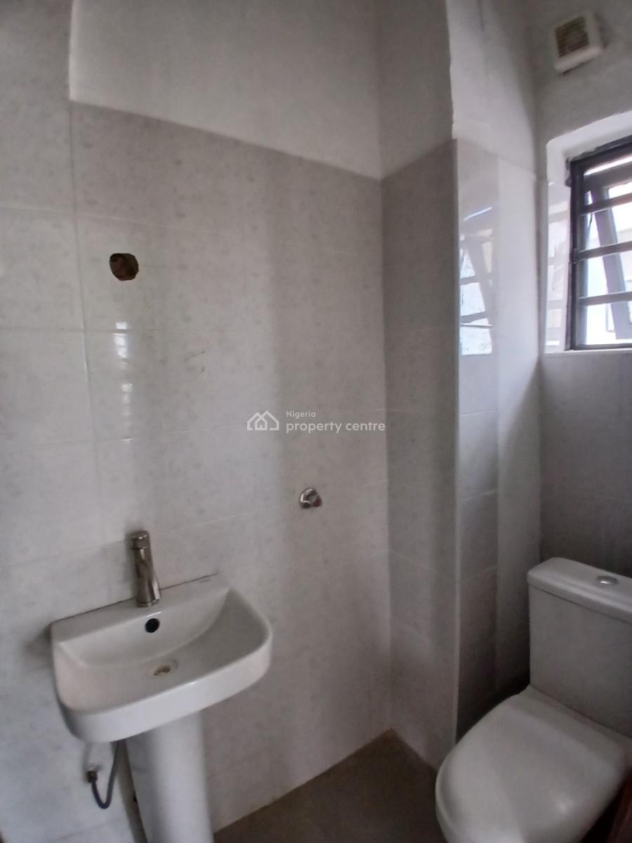 Serviced 3 Bedroom En-suite Flat with an Enclosws Fitted Kitchen, Cook, Ikate, Lekki, Lagos, Flat / Apartment for Rent