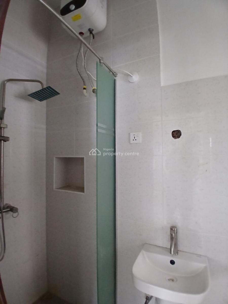 Serviced 3 Bedroom En-suite Flat with an Enclosws Fitted Kitchen, Cook, Ikate, Lekki, Lagos, Flat / Apartment for Rent