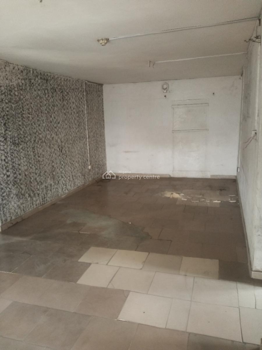 3 Bedroom, Adetola, Aguda, Surulere, Lagos, Flat / Apartment for Rent