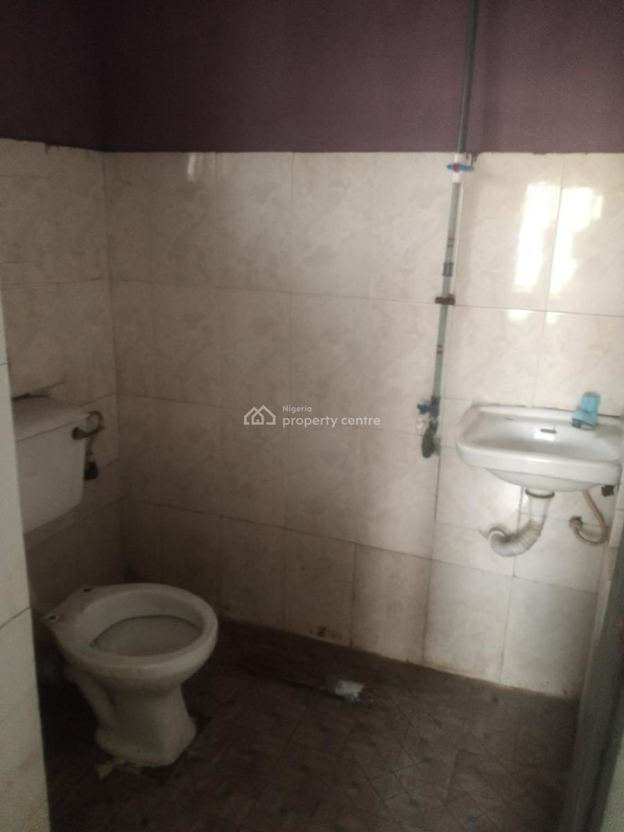 3 Bedroom, Adetola, Aguda, Surulere, Lagos, Flat / Apartment for Rent