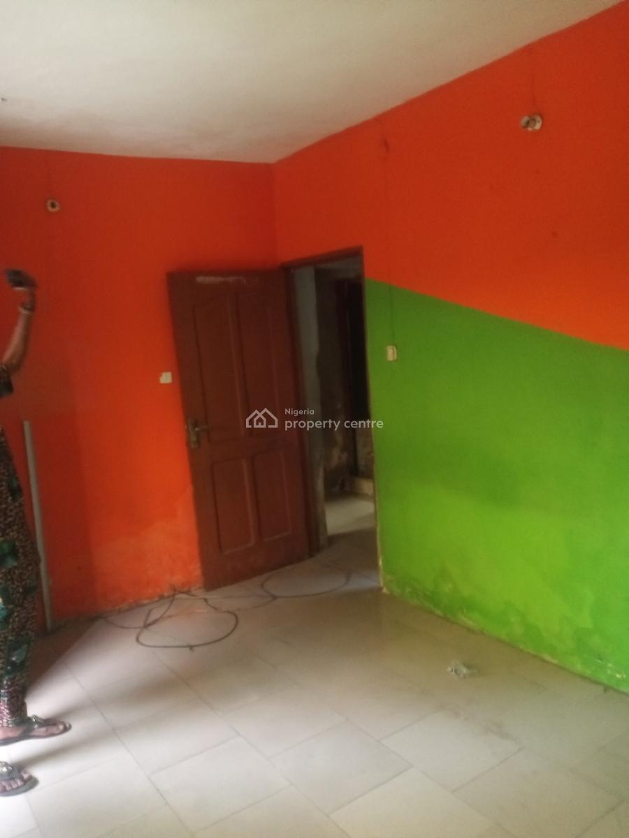 2 Bedroom, Brown Rd, Aguda, Surulere, Lagos, Flat / Apartment for Rent