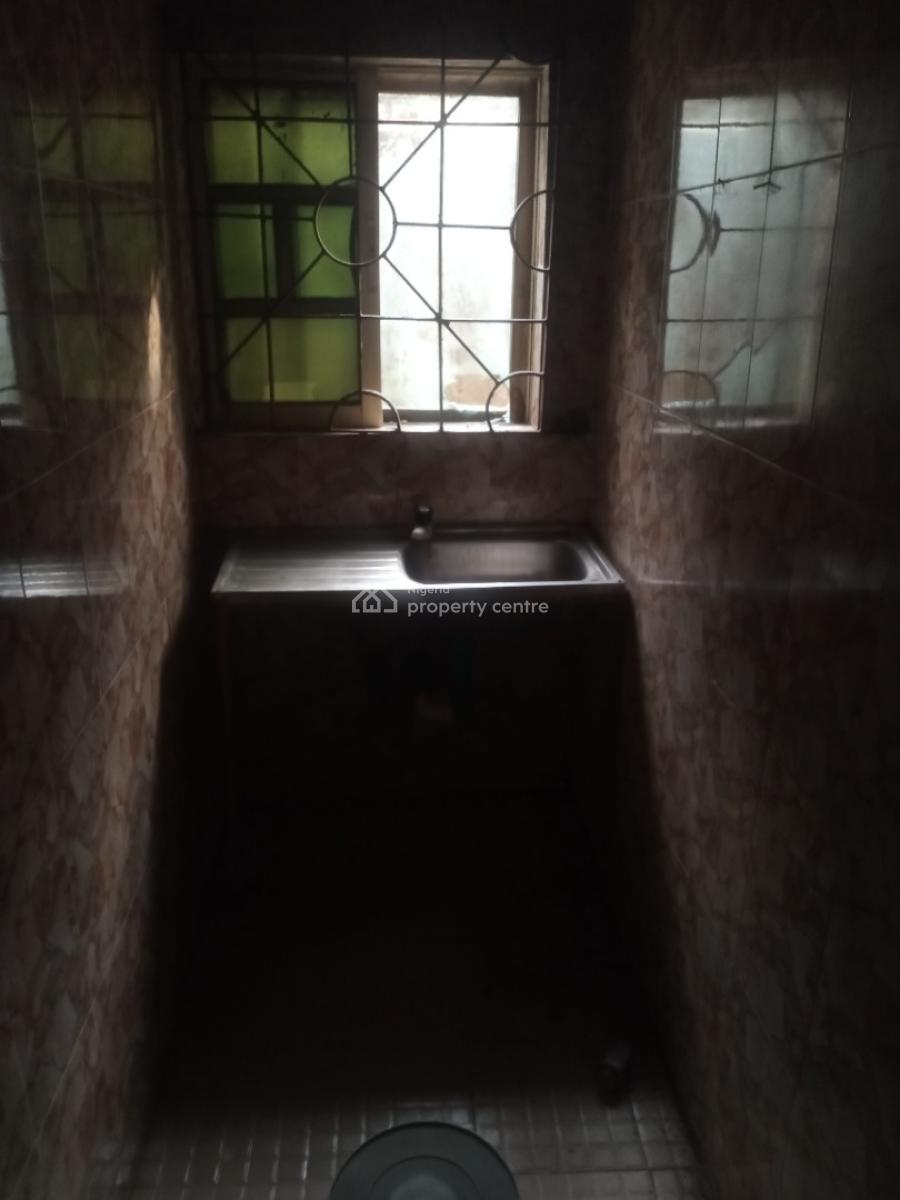 2 Bedroom, Brown Rd, Aguda, Surulere, Lagos, Flat / Apartment for Rent