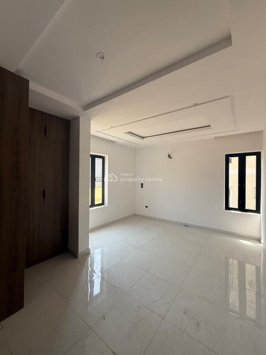2 & 3  Bedroom Apartment with Pool, Lekki Phase 1, Lekki, Lagos, Flat / Apartment for Sale