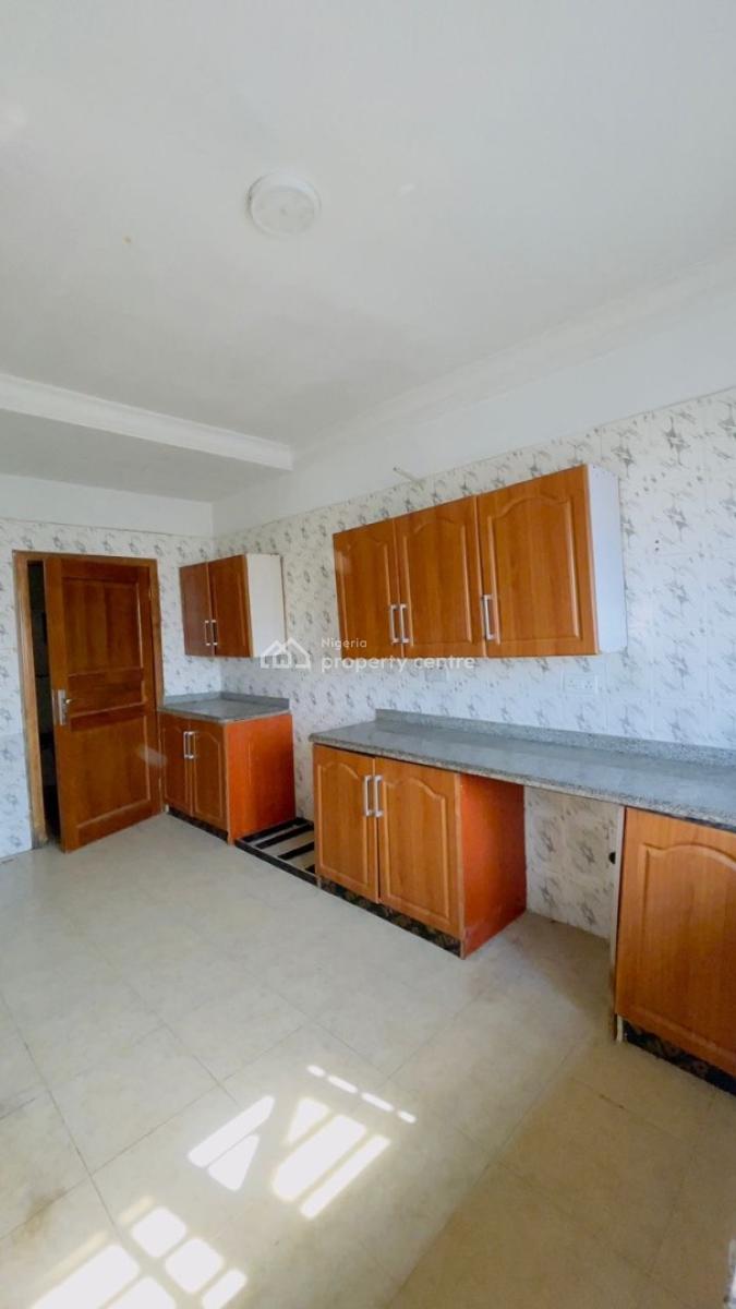 Luxurious 3 Bedroom Flat with Bq, Lekki Phase 1, Lekki, Lagos, Flat / Apartment for Rent