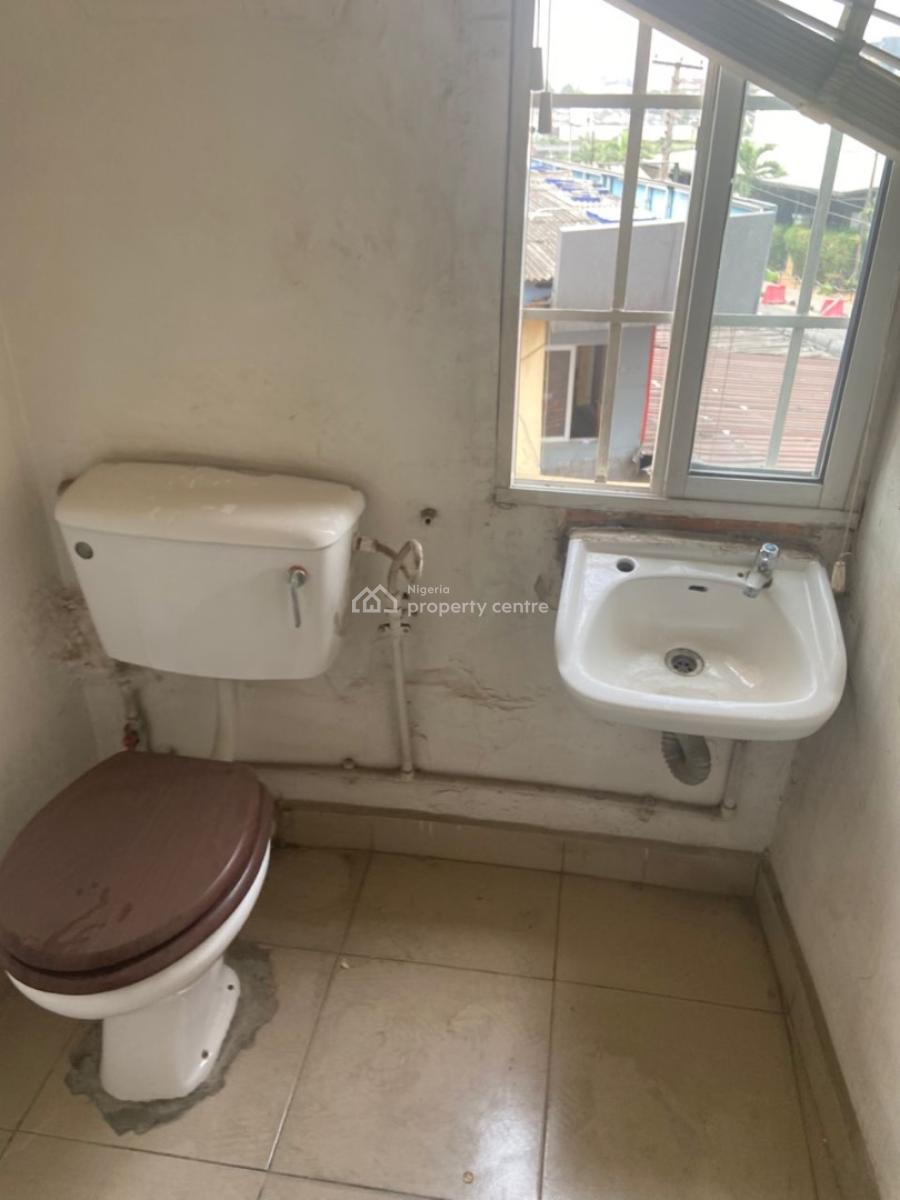 Well Maintained Office Space, Alausa, Ikeja, Lagos, Office Space for Rent