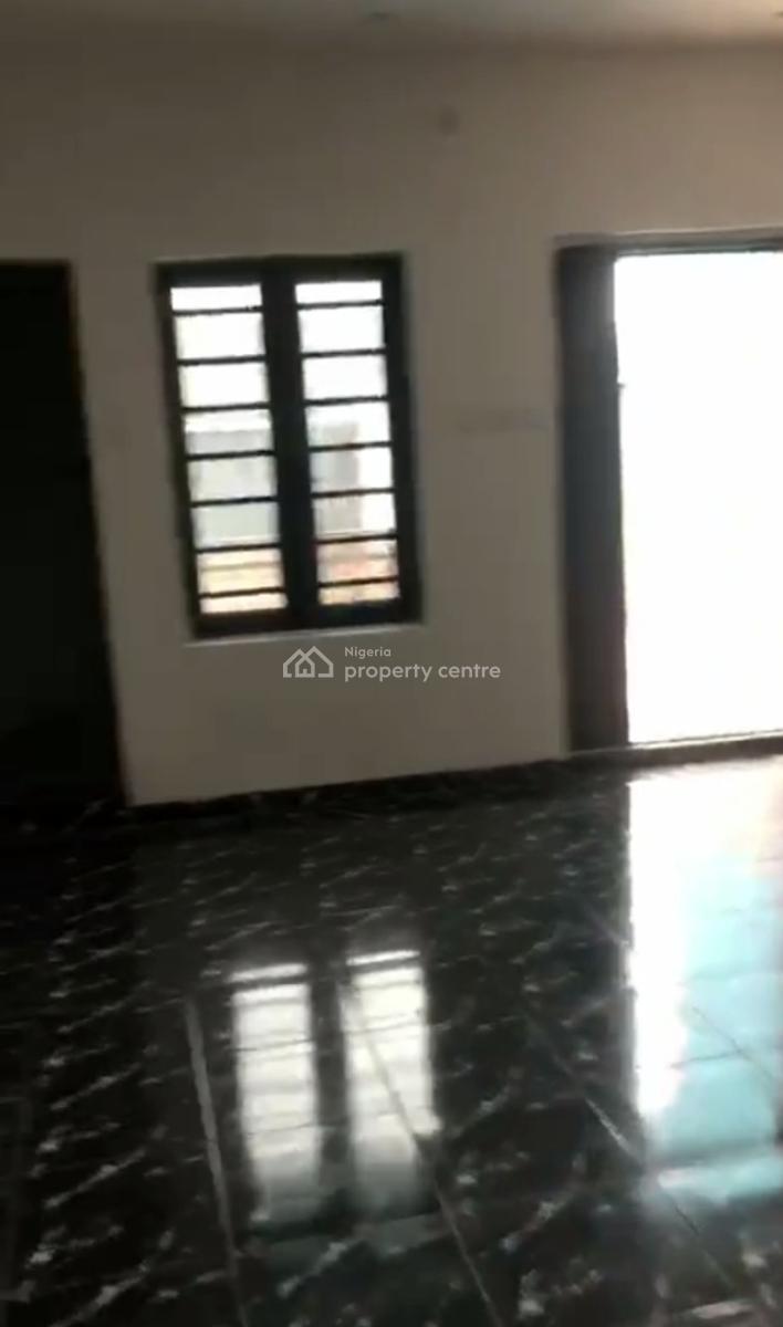 Standard 2 Bedroom Apartment, Along Ajuwon Akute Road, Ojodu, Lagos, Flat / Apartment for Rent