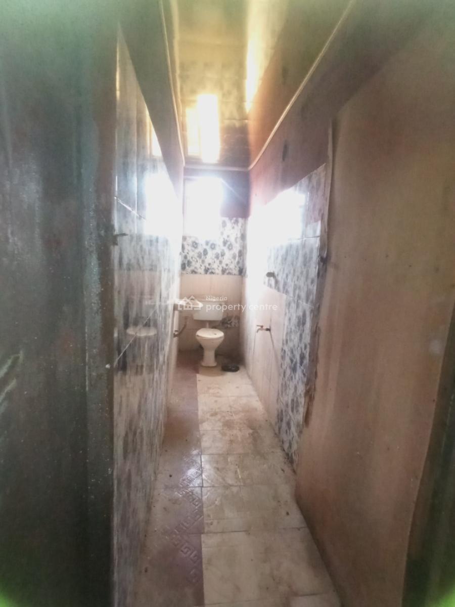 a Mini Flat, Close to Olopomeji, Oworonshoki, Kosofe, Lagos, Mini Flat (room and Parlour) for Rent