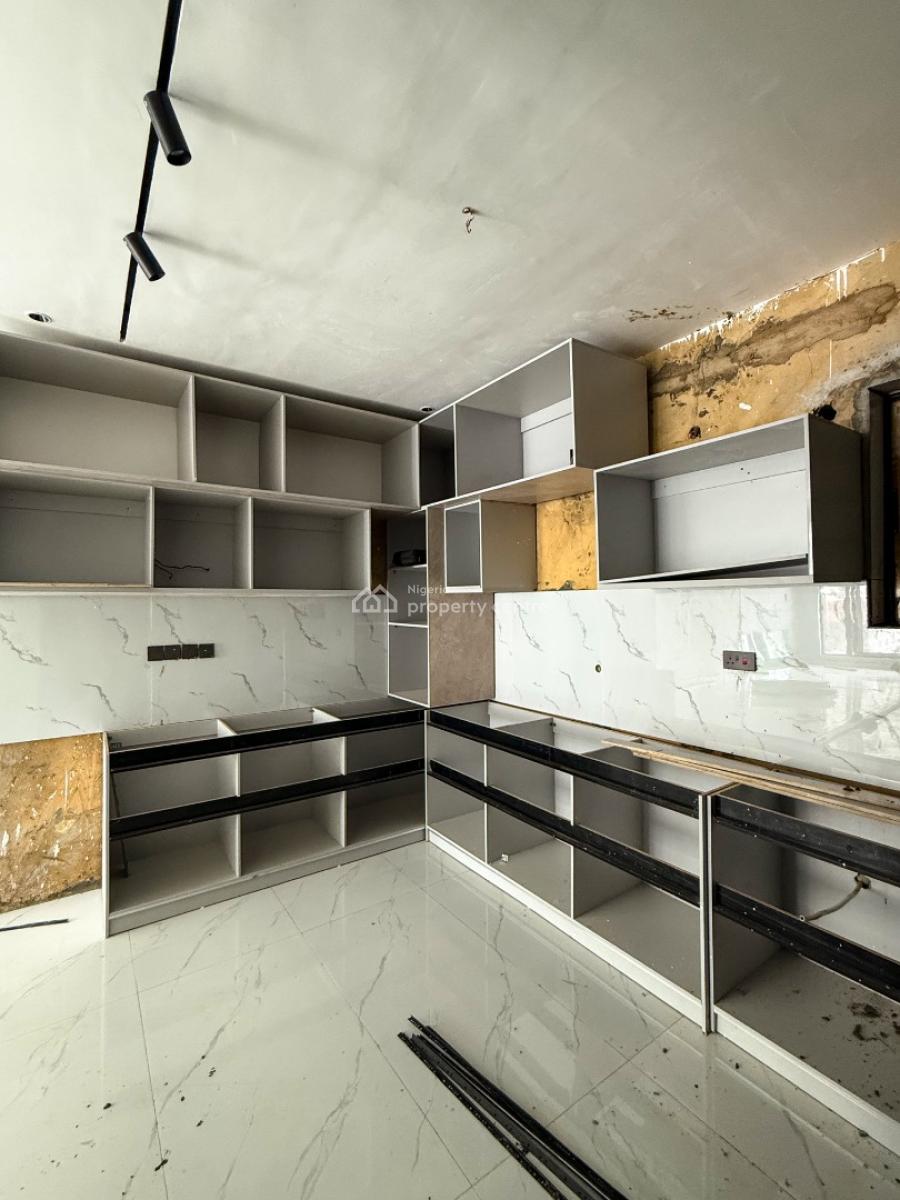 Newly Built 1 / 2 / 3 Bedroom Apartments with Bq, Lekki Phase 1, Lekki, Lagos, Flat / Apartment for Sale