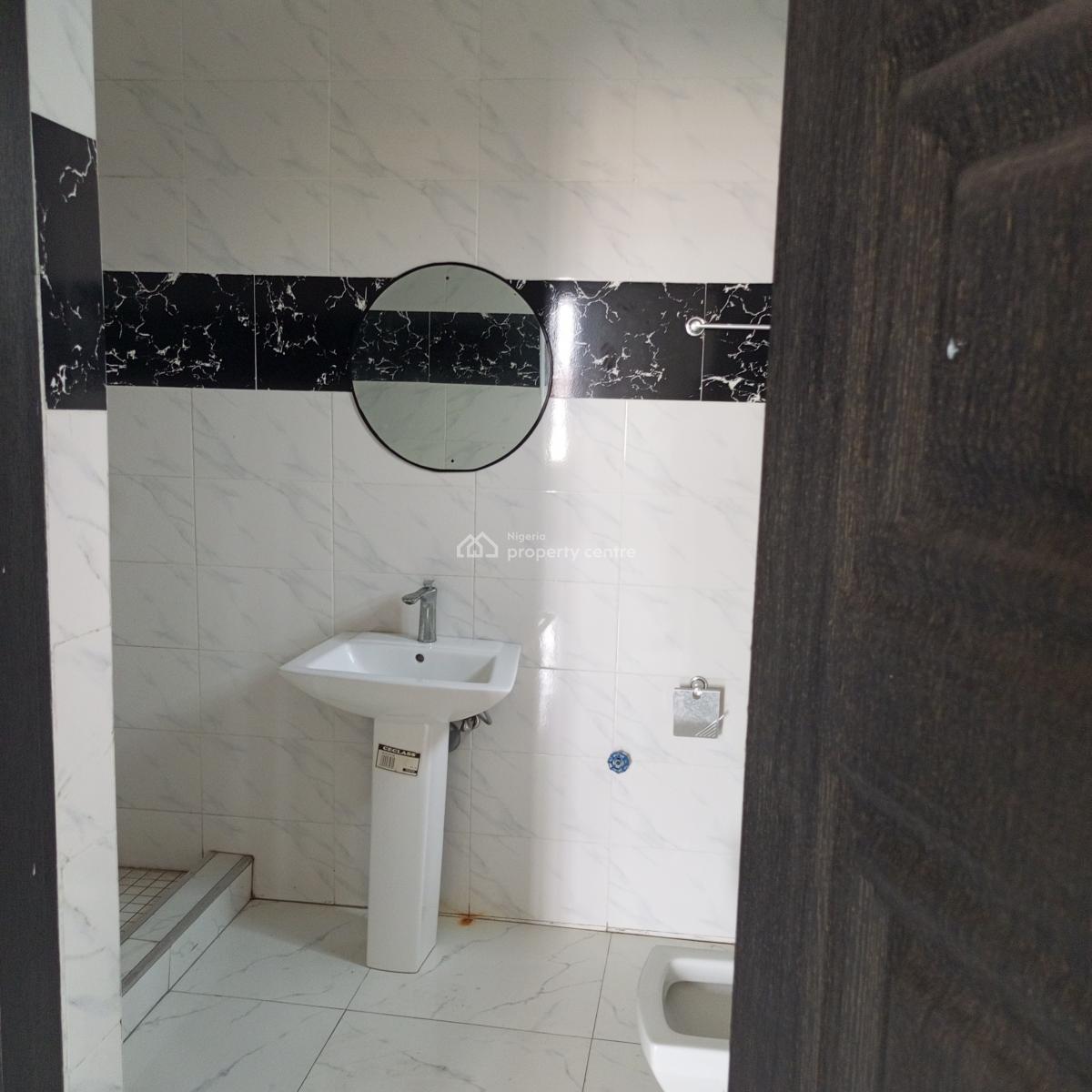 Beautiful Upstairs 3 Bedroom Flat, Off Mobil Road, Ilaje, Ajah, Lagos, Terraced Duplex for Rent