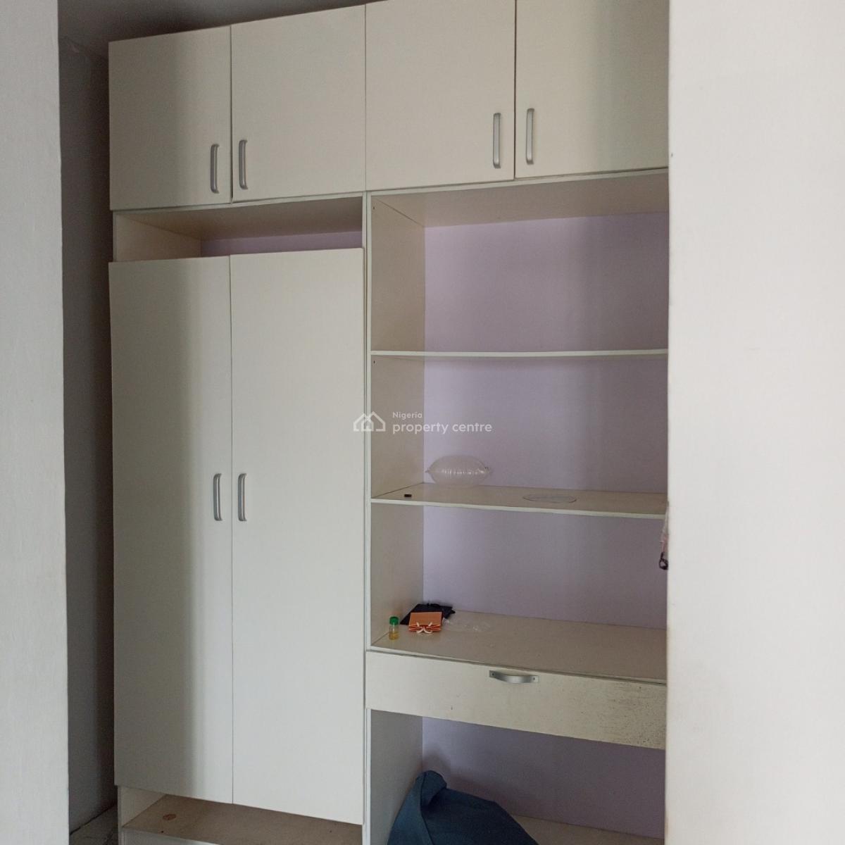 Beautiful Upstairs 3 Bedroom Flat, Off Mobil Road, Ilaje, Ajah, Lagos, Terraced Duplex for Rent