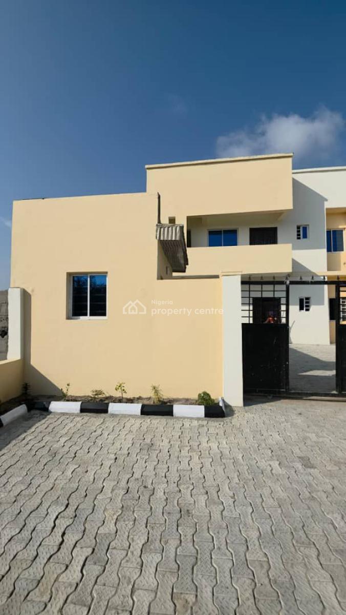 2 Bedroom Apartments in Abijo G.r.a Off Lekki-epe Expway, Lagos, Abijo G.r.a Off Lekki-epe Expressway, Abijo, Lekki, Lagos, Block of Flats for Sale