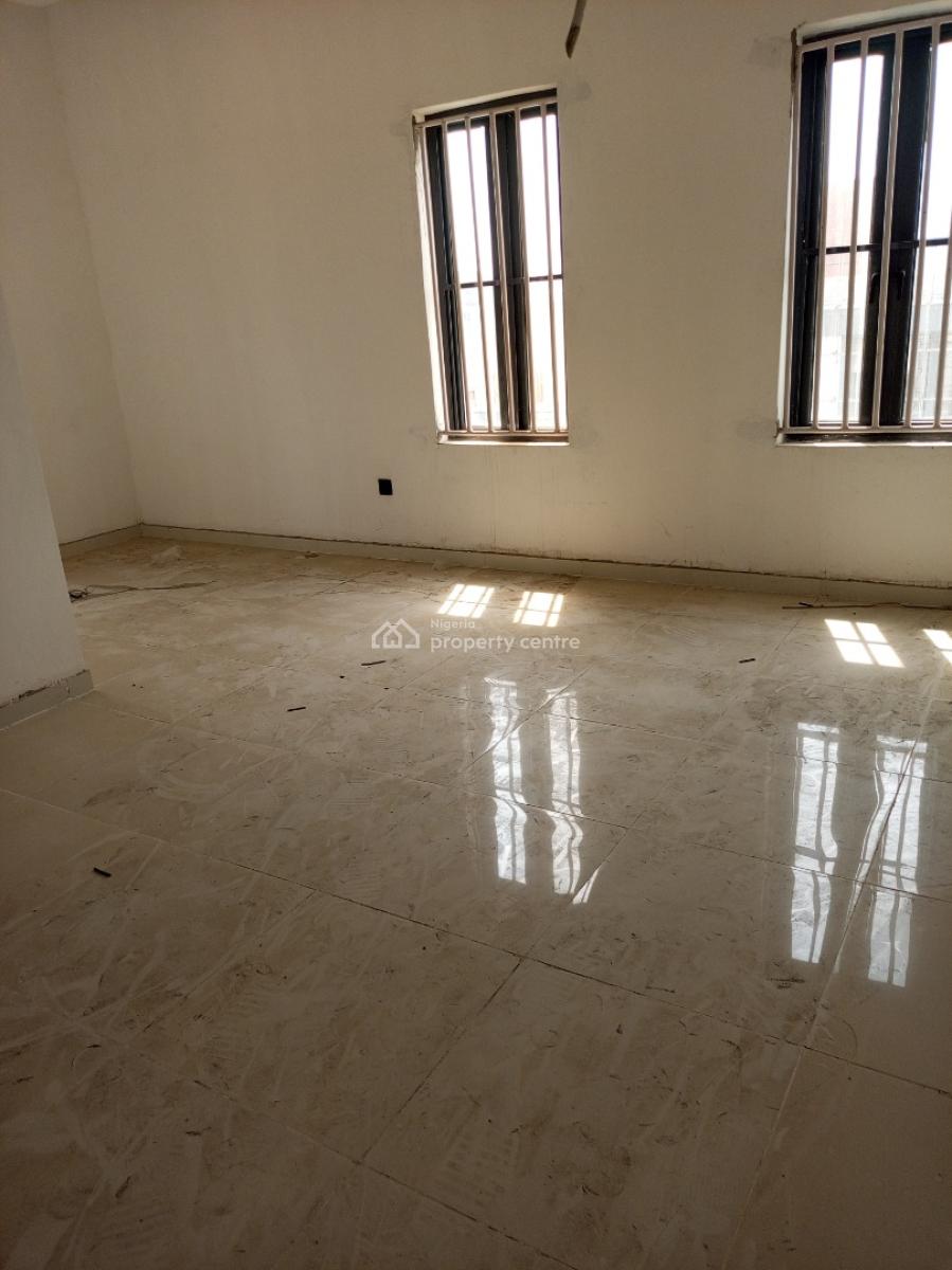 New 3bedroom Up with Pool Gym Elevator 24hours Light, Right Hand Side, Lekki Phase 1, Lekki, Lagos, Flat / Apartment for Rent