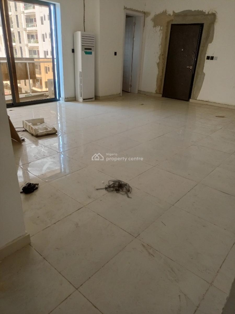 New 3bedroom Up with Pool Gym Elevator 24hours Light, Right Hand Side, Lekki Phase 1, Lekki, Lagos, Flat / Apartment for Rent