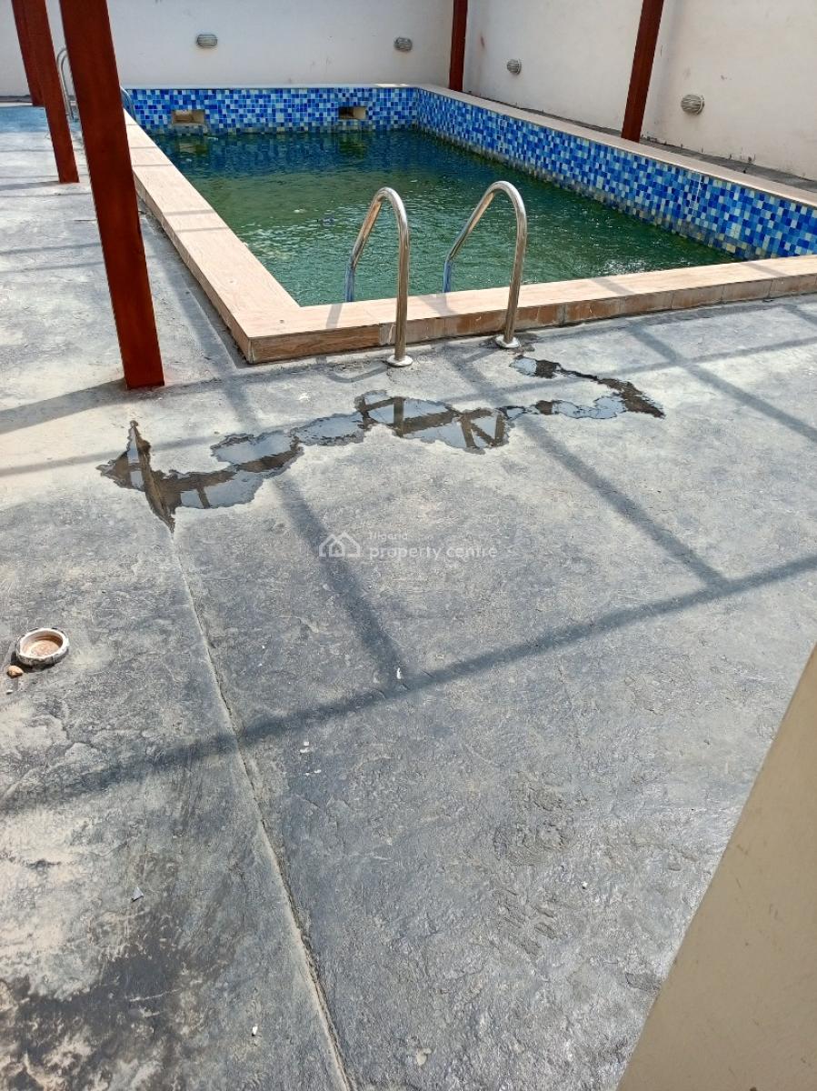 New 3bedroom Up with Pool Gym Elevator 24hours Light, Right Hand Side, Lekki Phase 1, Lekki, Lagos, Flat / Apartment for Rent