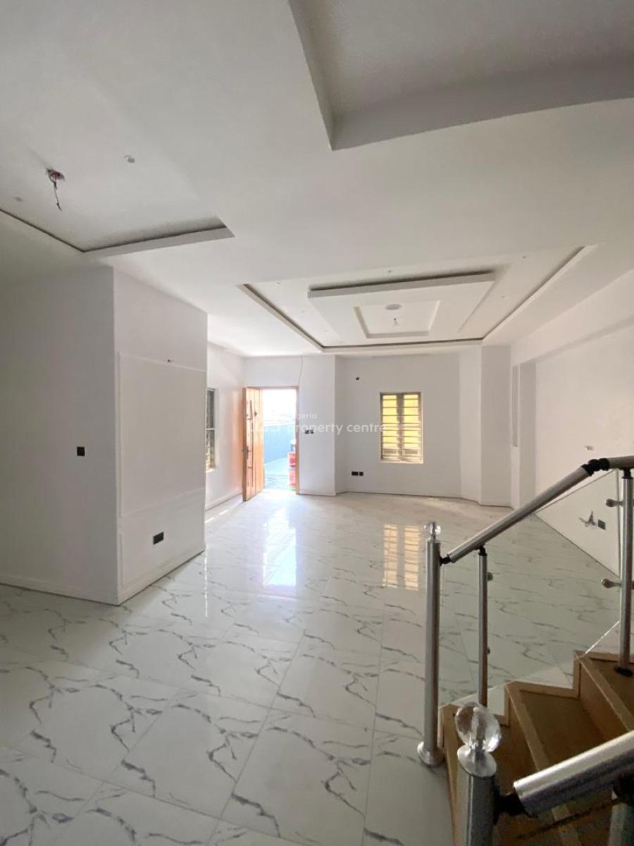 Well Finished 4bedroom Contemporary Design with a Bq, Cheveron Lekki, Lekki, Lagos, Detached Duplex for Sale