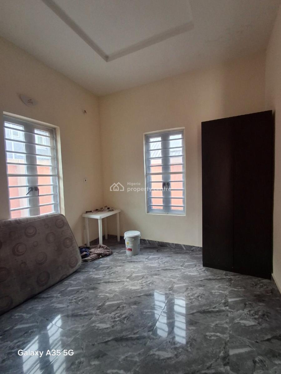 Neat 2 Bedroom Flat, Goodnews, Sangotedo, Ajah, Lagos, Flat / Apartment for Rent