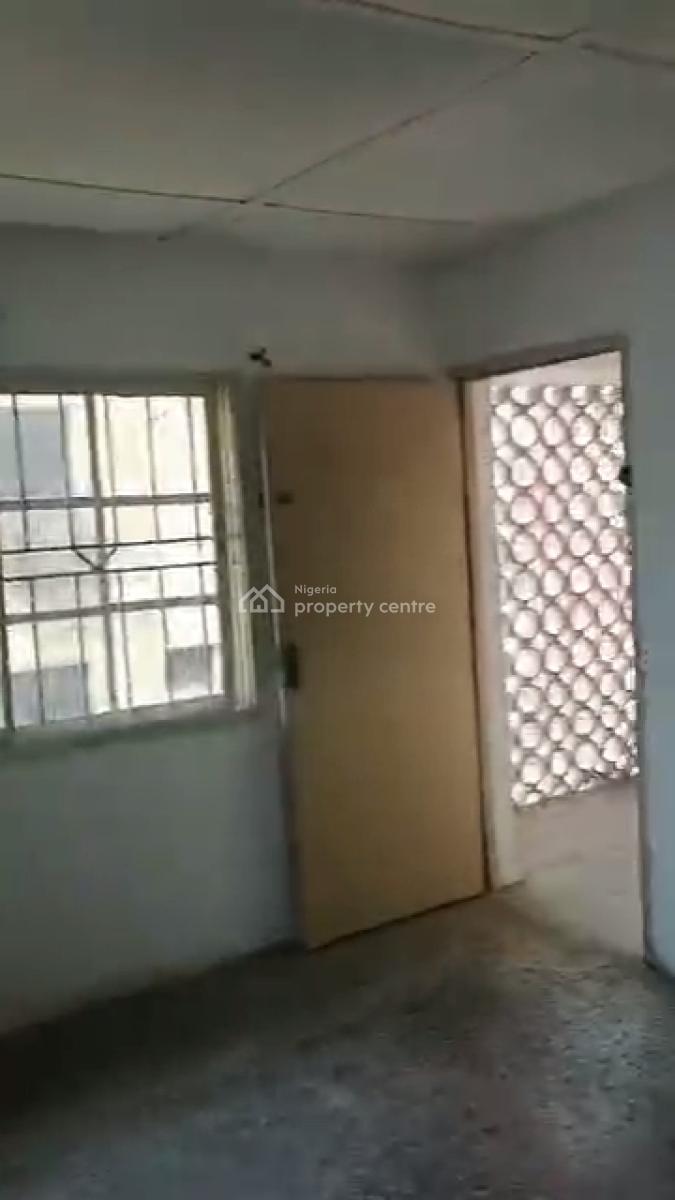 Spacious 3 Bedroom Apartment, Off Toyin Street, Ikeja, Lagos, Flat / Apartment for Rent