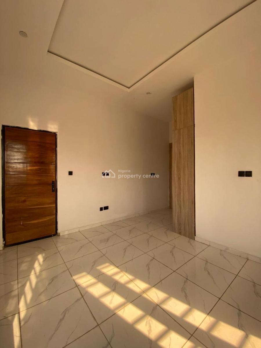 Spacious 5-bedroom Detached House Located in a Well-developed Area, Ajahh, Lekki, Lagos, Detached Duplex for Sale