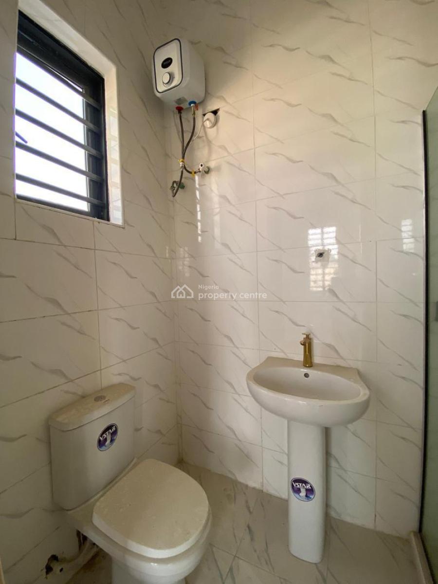 Spacious 5-bedroom Detached House Located in a Well-developed Area, Ajahh, Lekki, Lagos, Detached Duplex for Sale